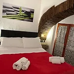 Arco Acetari-il Medio Evo Nel Cuore Di Apartamento *