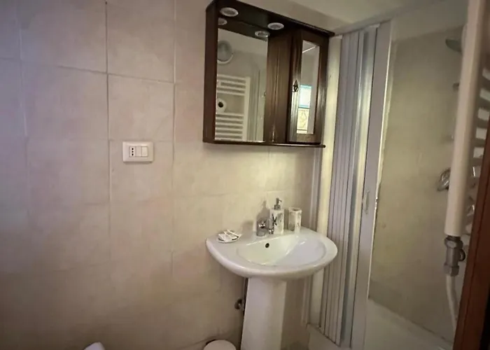 Arco Acetari-il Medio Evo Nel Cuore Di * Róma