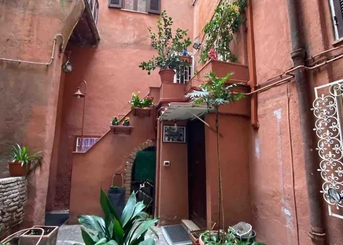 Arco Acetari-il Medio Evo Nel Cuore Di Róma